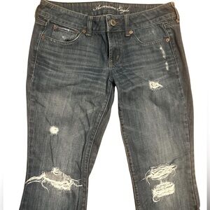 American Eagle Favorite Boyfriend Jeans Distressed Women’s size 8